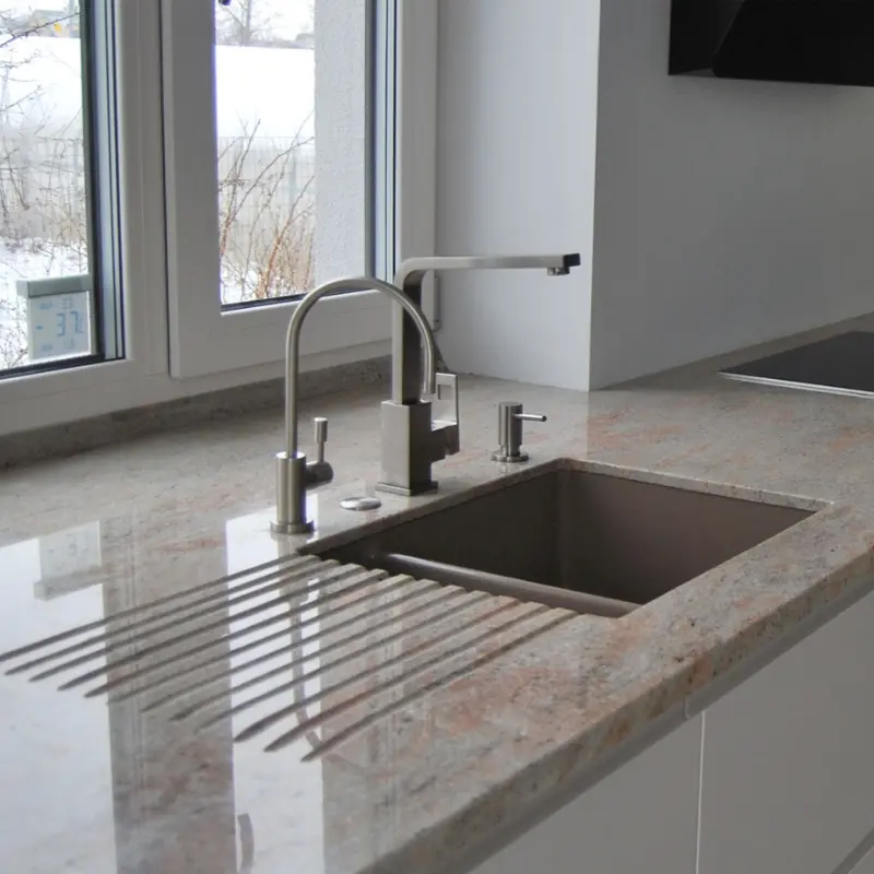 Akmens stalviršiai, barai ir palangės virtuvei