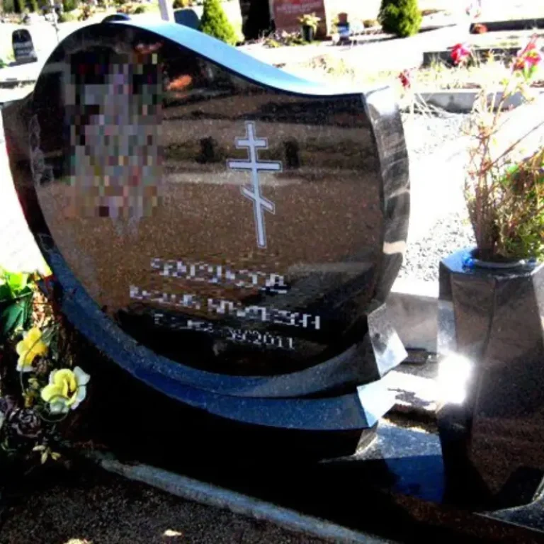 Antkapių ir paminklų gamyba 14