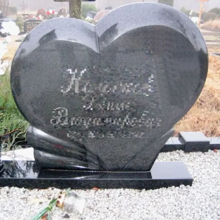 Antkapių ir paminklų gamyba 14